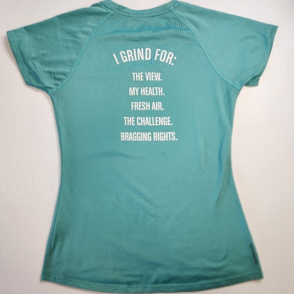 The North Face Wicking Short Sleeve Running Top T-Shirt Grind Activewear Green - Picture 3 of 8